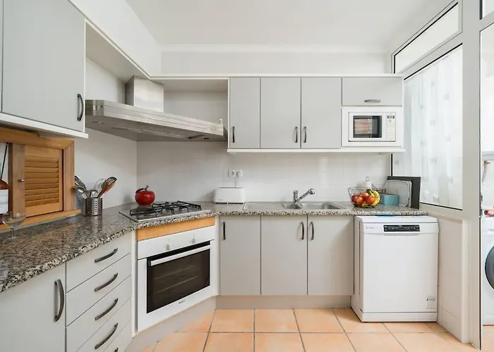 Апартаменты Stylish 2br Ground Floor In Sol, Direct Garden And Poolside Acces Картейра