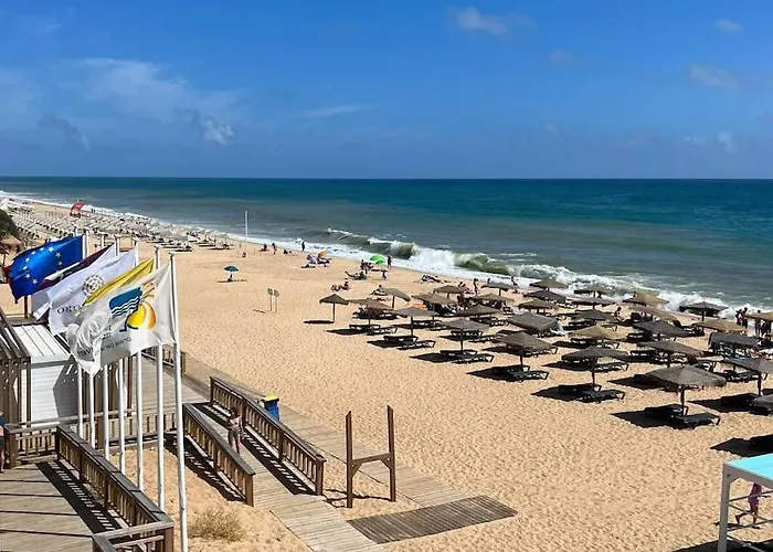 Апартаменты Stylish 2br Ground Floor In Sol, Direct Garden And Poolside Acces