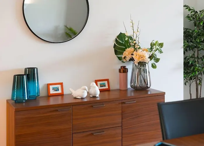 Stylish 2br Ground Floor In Sol, Direct Garden And Poolside Acces Картейра