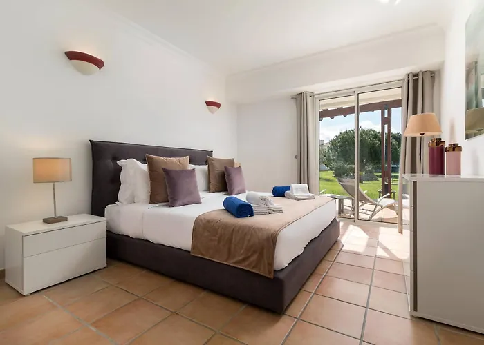 Апартаменты Stylish 2br Ground Floor In Sol, Direct Garden And Poolside Acces *