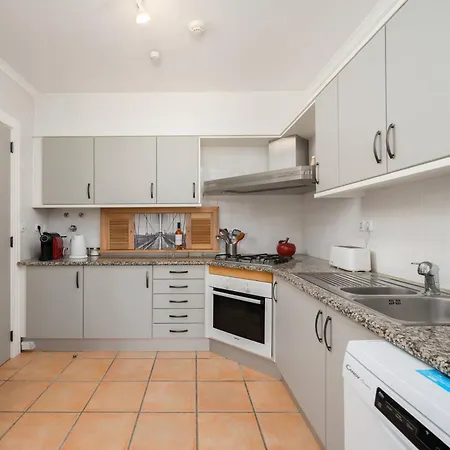 Stylish 2br Ground Floor In Sol, Direct Garden And Poolside Acces Διαμέρισμα Quarteira