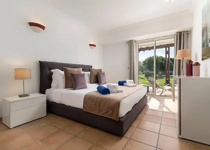 Stylish 2br Ground Floor In Sol, Direct Garden And Poolside Acces * Quarteira